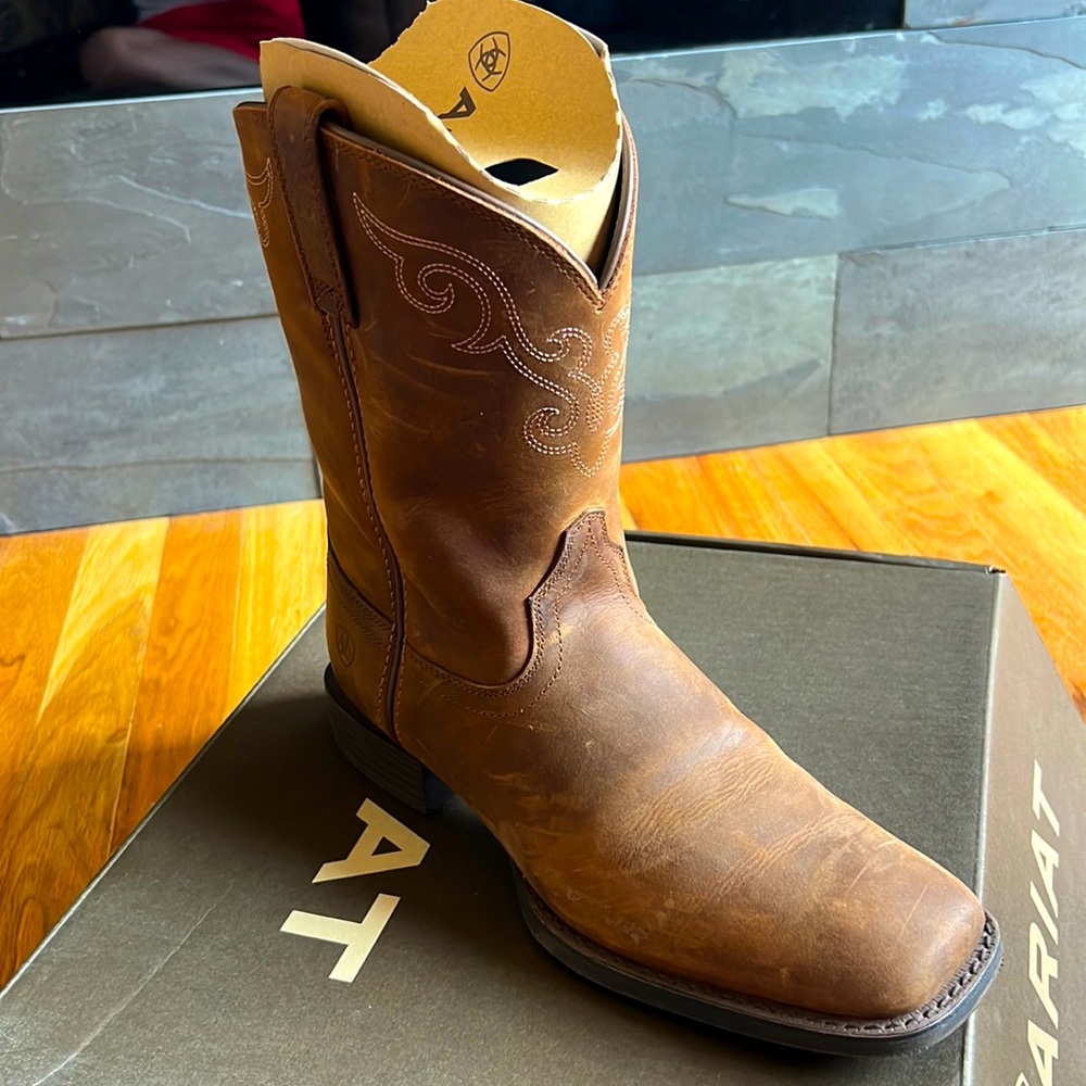 NTW Ariat Boots!!
